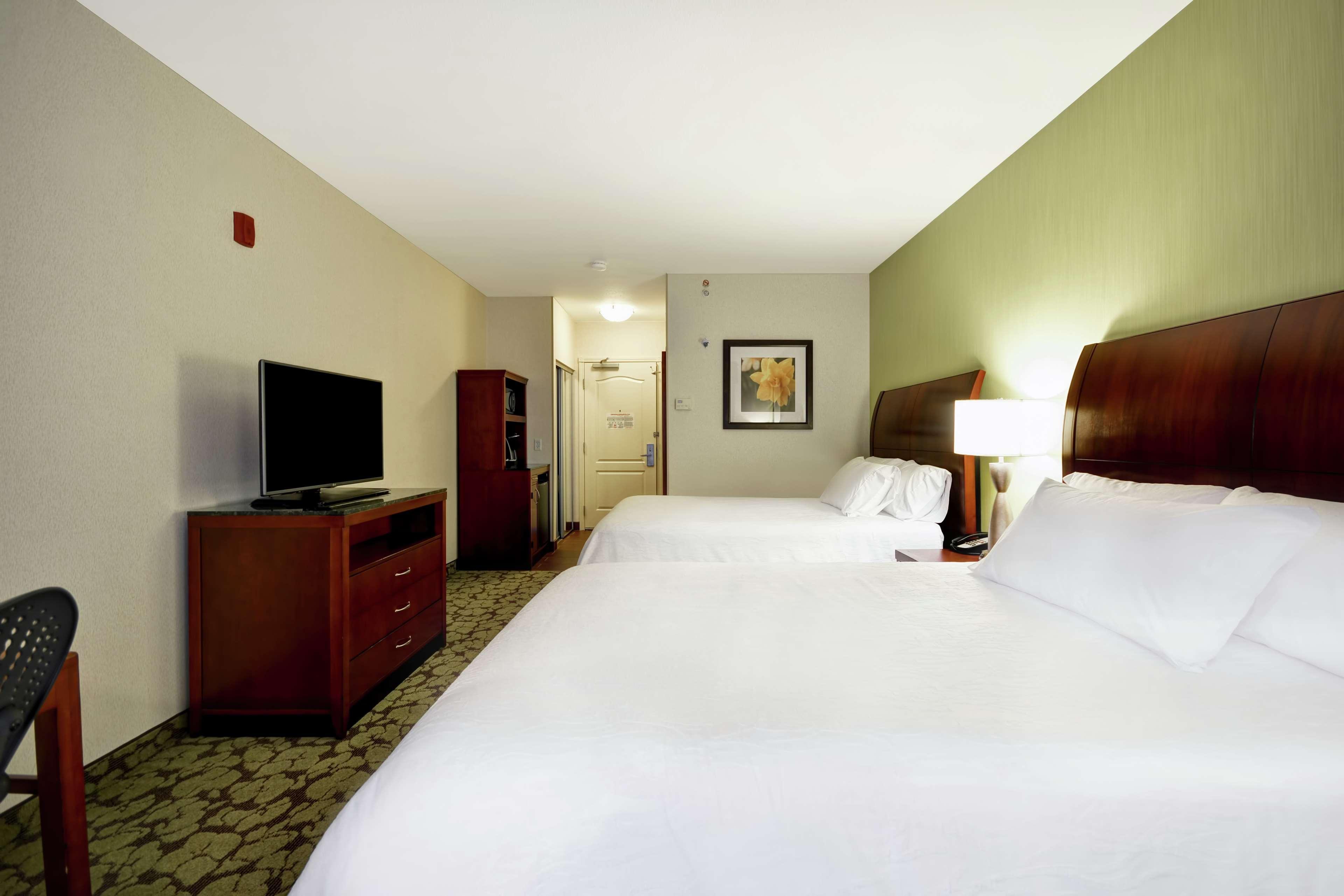 Hilton Garden Inn Fort Collins Exteriör bild