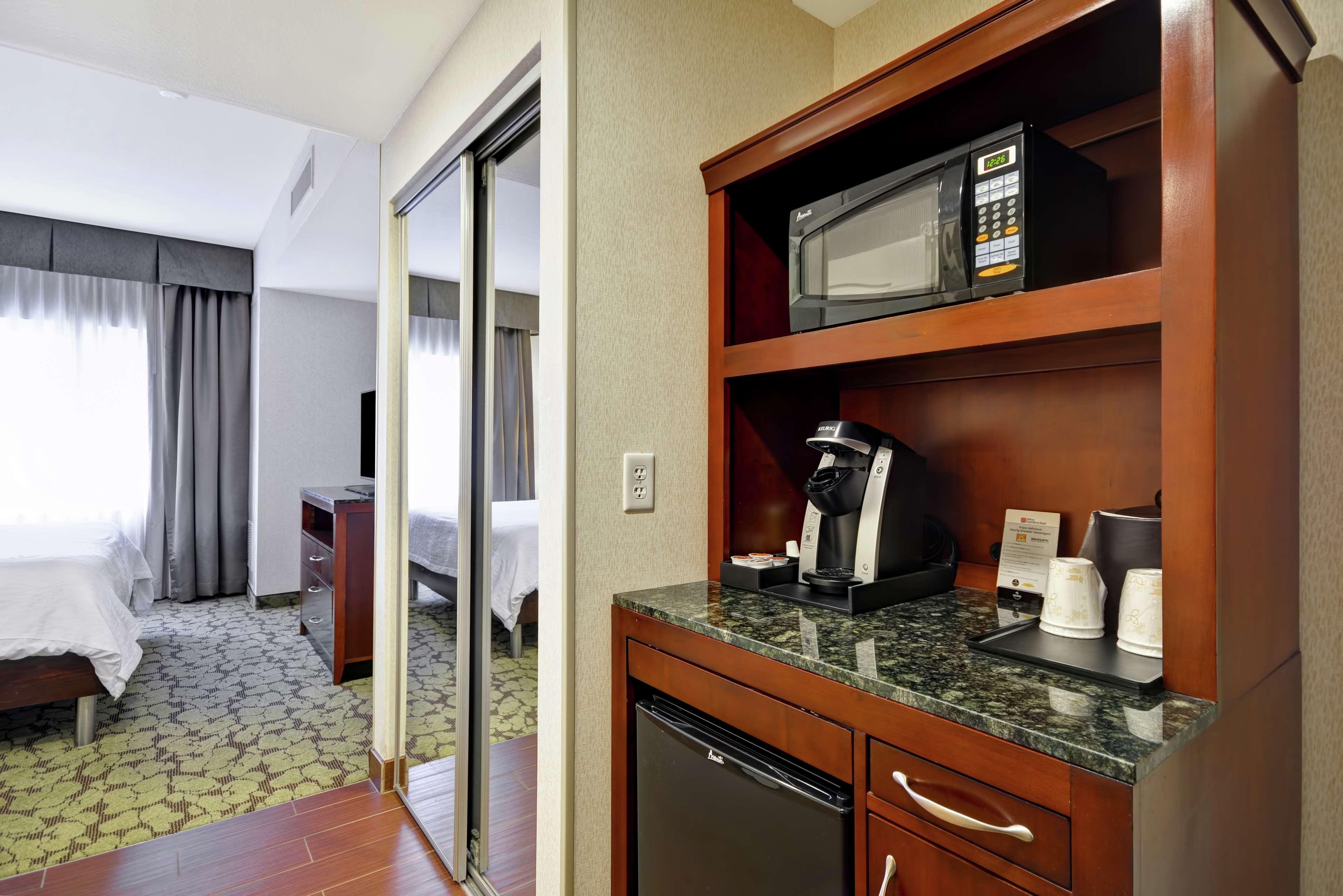 Hilton Garden Inn Fort Collins Exteriör bild